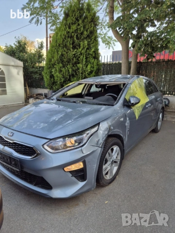 Броня предна комплект с решетки и халогени Kia Ceed 2018, снимка 3 - Части - 52406812