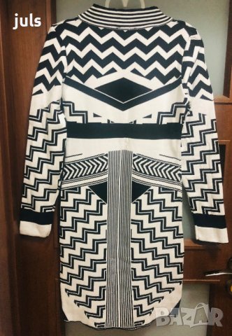 Рокля Fendi S-M размер, снимка 3 - Рокли - 35694503