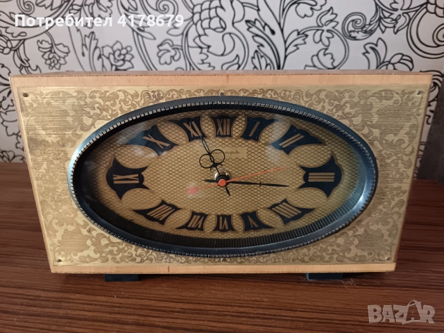 Съветски часовник "Янтарь" , снимка 3 - Антикварни и старинни предмети - 52865437