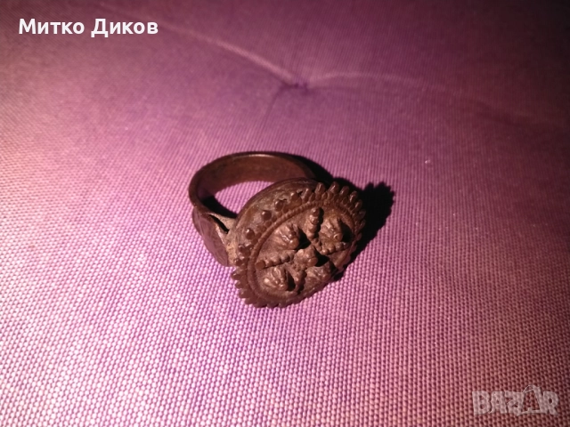  ВЪЗРОЖДЕНСКИ БОЛЯРСКИ АВТЕНТИЧЕН ЕТНОГРАФСКИ  ПРЪСТЕН БРОНЗ 17-18 Век 18.49грама, снимка 7 - Колекции - 52708519