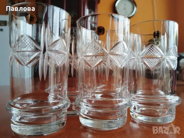 Кристални чаши за безалкохолно 