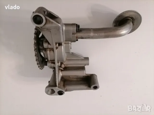Маслена помпа за Volkswagen / Audi 06A115105B, снимка 2 - Части - 47258530