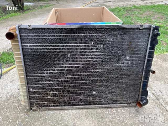 Воден радиатор Volvo 740/760/940/960