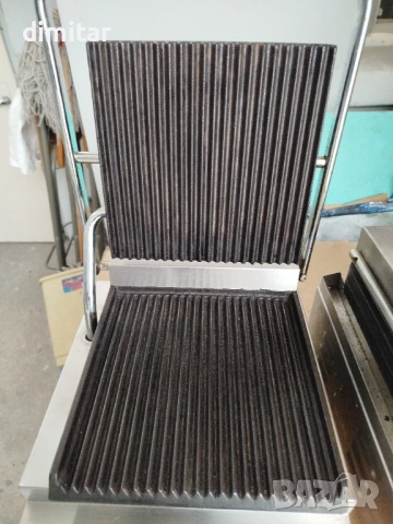 Професионален гофретник - WAFFELINO -2200 W , снимка 2 - Обзавеждане на кухня - 54230287