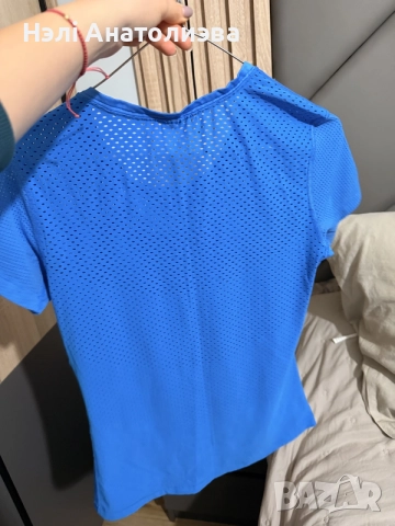 Дамска тениска Nike, снимка 2 - Тениски - 56513829