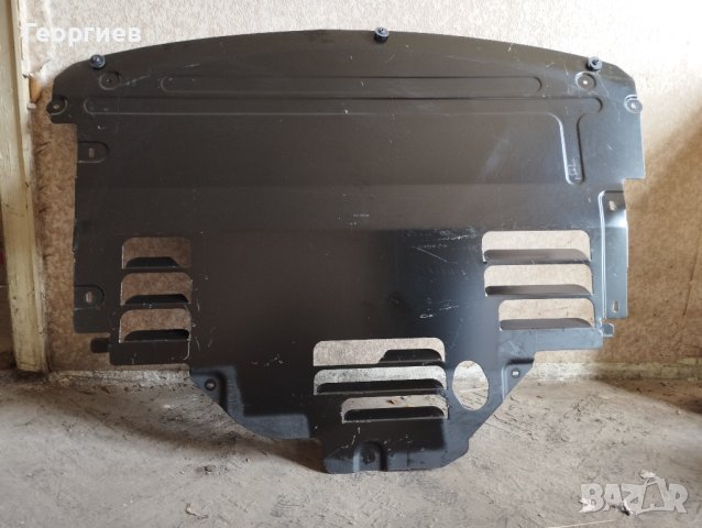 Кора под двигател RENAULT MASTER, снимка 2 - Части - 40612802