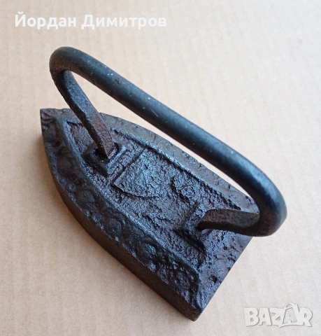 Стар ютия , снимка 3 - Антикварни и старинни предмети - 53088744