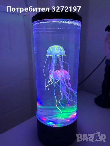 LED нощна лампа - аквариум с две синтетични медузи,пет цвята, снимка 7 - Настолни лампи - 42499543