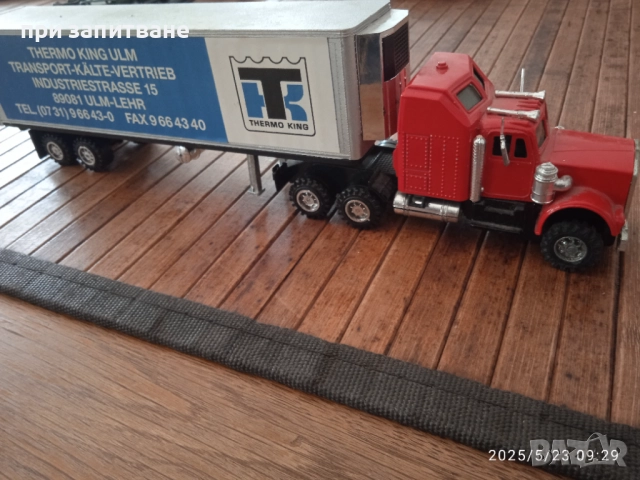 Старо Maisto, американски камион, 1/43- 1/50, снимка 5 - Колекции - 51764397