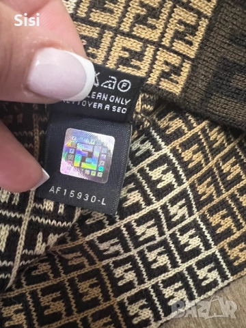 Дамска шапка Fendi, снимка 5 - Шапки - 52427612