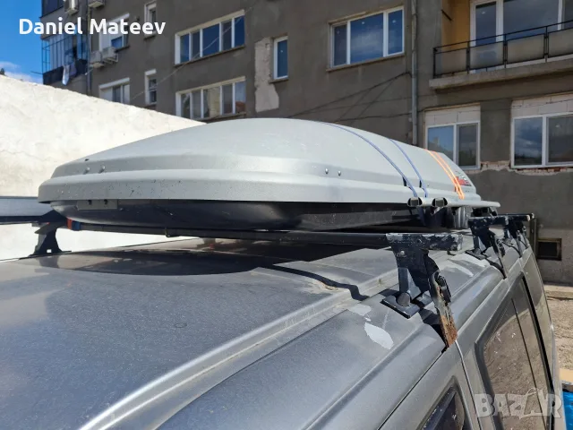 голям автобокс. .