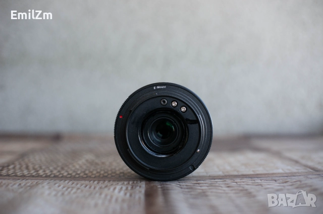 Ръчнфокусен обектив Rockstar 27 mm f/2.8 за Sony E-Mount, снимка 5 - Обективи и филтри - 52414351