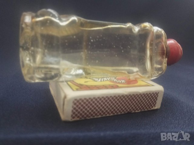 Продавам малка стъклена количка бутилка , снимка 4 - Други ценни предмети - 29613298