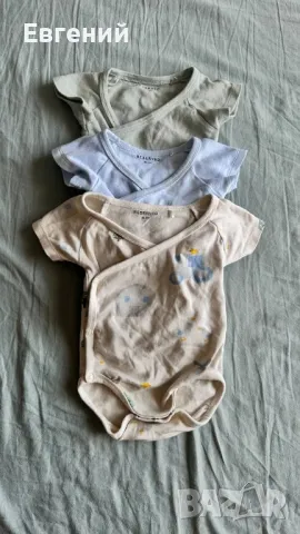 Комплект бебешки бодита и чорапки – размер 62 см Reserved , снимка 2 - Детски комплекти - 49784370