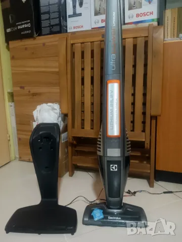 MOЩНА БЕЗКАБЕЛНА ПРАХОСМУКАЧКА AEG - ULTRAPOWER 25,2V, снимка 3 - Прахосмукачки - 55754529