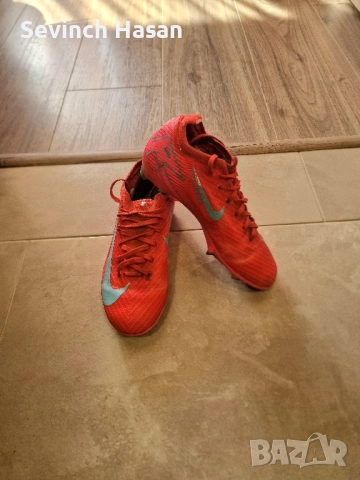 детски футболни бутонки Nike- 32 номер 