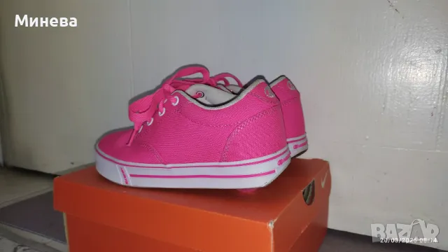 Маратонки с колелца HEELYS , снимка 3 - Детски маратонки - 49567203