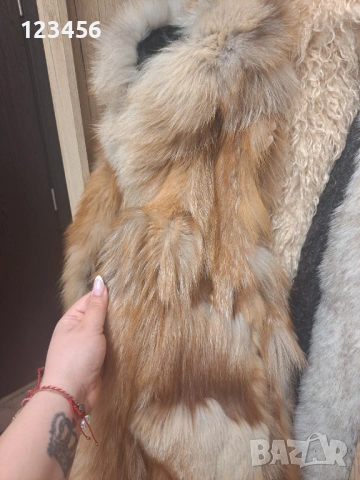 Естествен косъм с качулка и закопчаване, снимка 3 - Елеци - 54087089