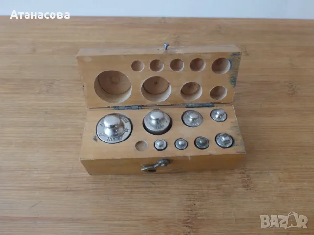Български комплект теглилки тежести грамове за везна 1953 г