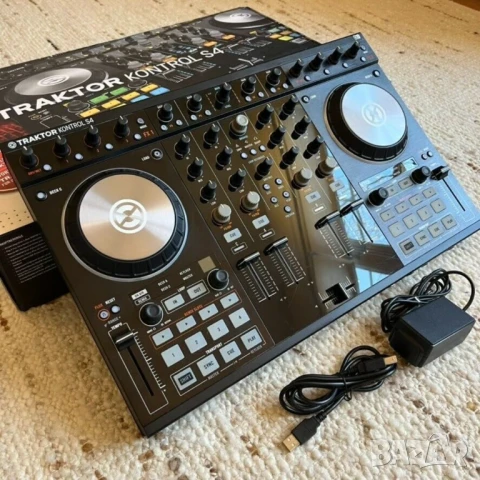 traktor kontrol s4 mk2 като нов + Про софтуер, снимка 9 - Други игри и конзоли - 50426396