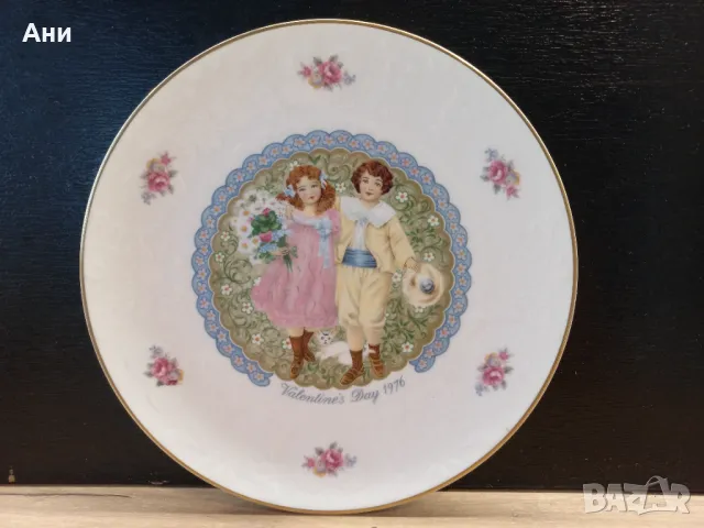 Декоративна чиния на ROYAL DOULTON, снимка 1