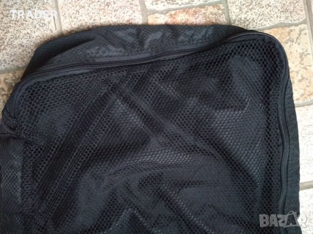 транспортна чанта за дрехи артикули и други Amazon Basics, снимка 6 - Сакове - 32084417