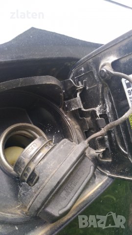 Ауди а6/а4 ц5 капачка и вратичка за резервоар/гориво, снимка 4 - Части - 37183700