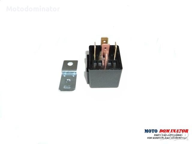 Реле 12V 30A - 4pin, снимка 1