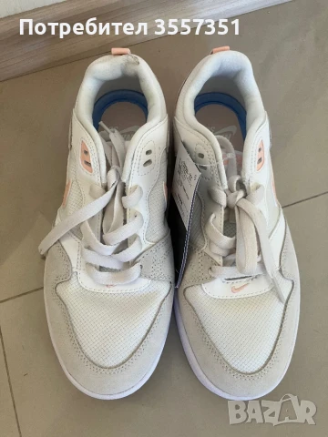 Оригинални маратонки Nike , снимка 2 - Маратонки - 50526097