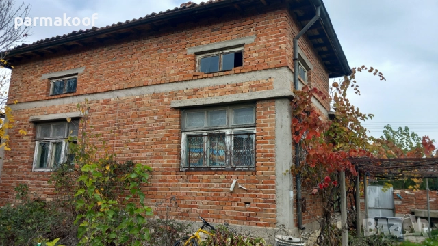 КЪЩТА В СЕЛО СЛАВЯНОВО ХАСКОВО , снимка 4 - Къщи - 52329824