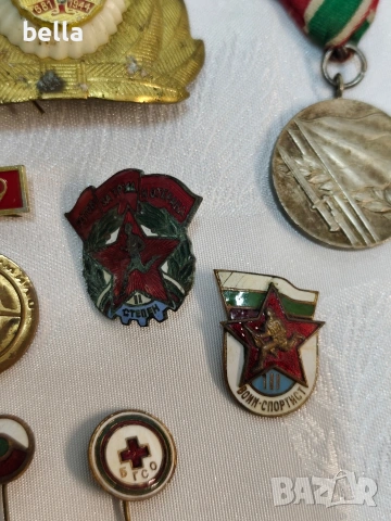 Лот медали ордени кокарди знаци, снимка 4 - Антикварни и старинни предмети - 53884900