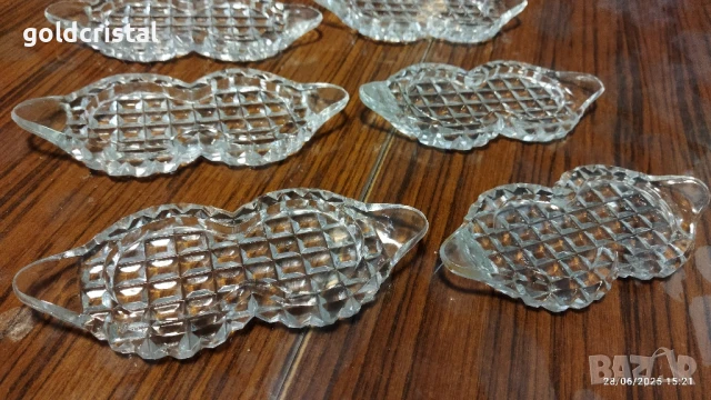стари кристални чинийки за сервиране на сладко или др