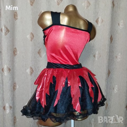 S Карнавална рокля в черно и червено , снимка 2 - Рокли - 44318577