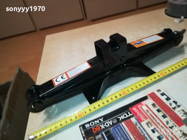 КРИК С ВЪРТОК 1,5Т 65ЛВ ИЛИ 2Т-85ЛВ 3010251818, снимка 6 - Аксесоари и консумативи - 52238150