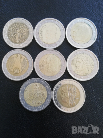 лот от 8 монети от 2 евро различни държави