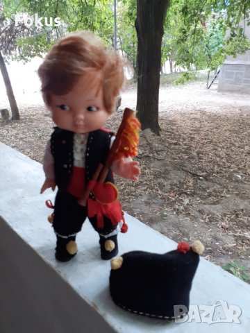 Стара гумена кукла в носия с гайда , снимка 3 - Антикварни и старинни предмети - 33863613