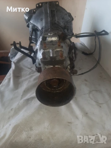 Ръчна скоростна кутия от Мицубиши L400  DELICA от 90 те години, снимка 4 - Части - 50980369