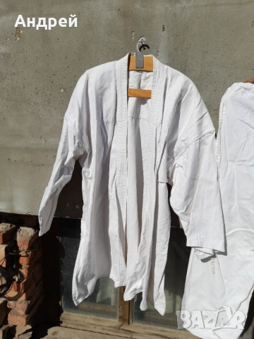 Стари дрехи за карате, снимка 2 - Други ценни предмети - 53977439