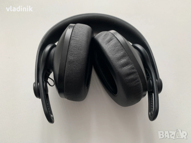 Слушалки AKG K361-BT, снимка 4 - Bluetooth слушалки - 53260815