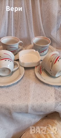 Порцеланови сервизи ретро, снимка 5 - Сервизи - 40574783