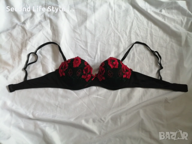 75B кокетен сутиен с бродерии цветя марка HEMA, снимка 14 - Бельо - 54048377