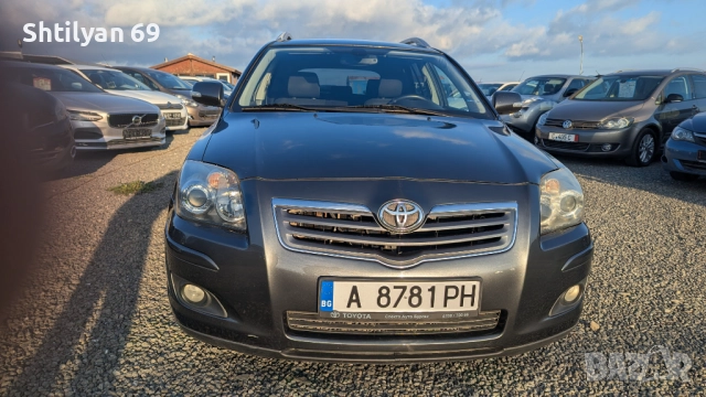 Тойота Авенсис 2.0 D-4D, снимка 2 - Автомобили и джипове - 52913649