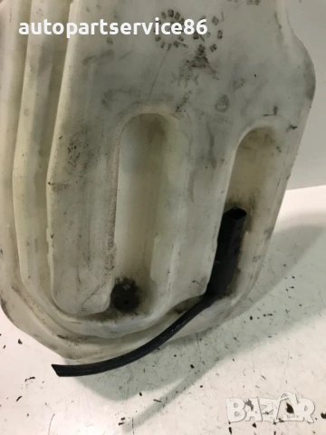 Резервоар за чистачки за предно стъкло за Mercedes W906 Sprinter (2006-2011) A9068690020 , снимка 3 - Части - 53975829