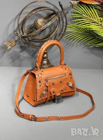 чанти balenciaga , снимка 7 - Чанти - 50672596