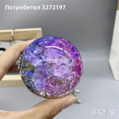 Елегантна Многоцветна Кристална Топка с метална стойка, снимка 3 - Декорация за дома - 50390285