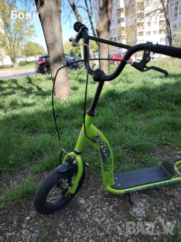Тротинетка немска 7-10г + една малка подарък, снимка 2 - Скутери и тротинетки - 54305675