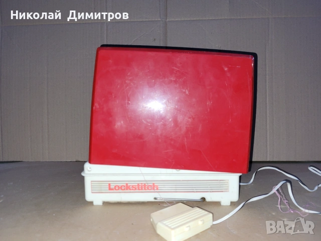  Продавам малка шевна машина Singer  Lockstitch, снимка 2 - Други машини и части - 53265396