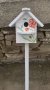 рисувани дървени къщички за птици със стойка, снимка 6