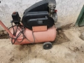 Италиански маслен компресор за въздух 24 литра, снимка 2