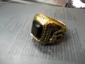 Мъжки пръстен много красив и масивен неръждаема стомана златен цвят позлатен с черен камък !, снимка 6